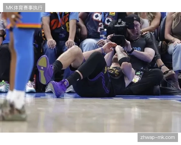 卢卡·东契奇腿筋二级拉伤归期未定，湖人进攻发起点缺失导致战术执行混乱