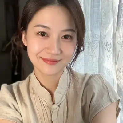 雷琪